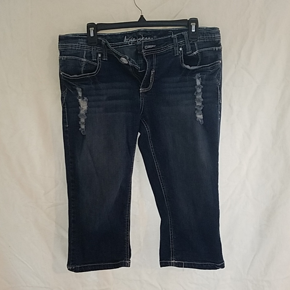 Women's capris